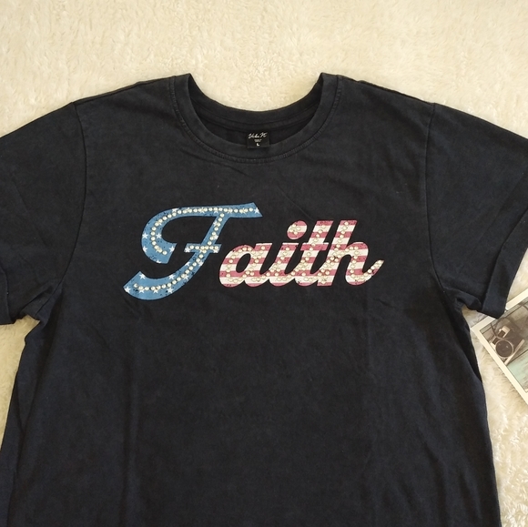 Vibe N' "Faith"🙏 Graphic Tee - NWT - Picture 11 of 11
